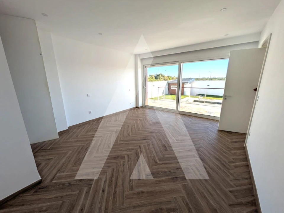 Moradia T5 para Venda em Gafanha da Encarnação Foto 17