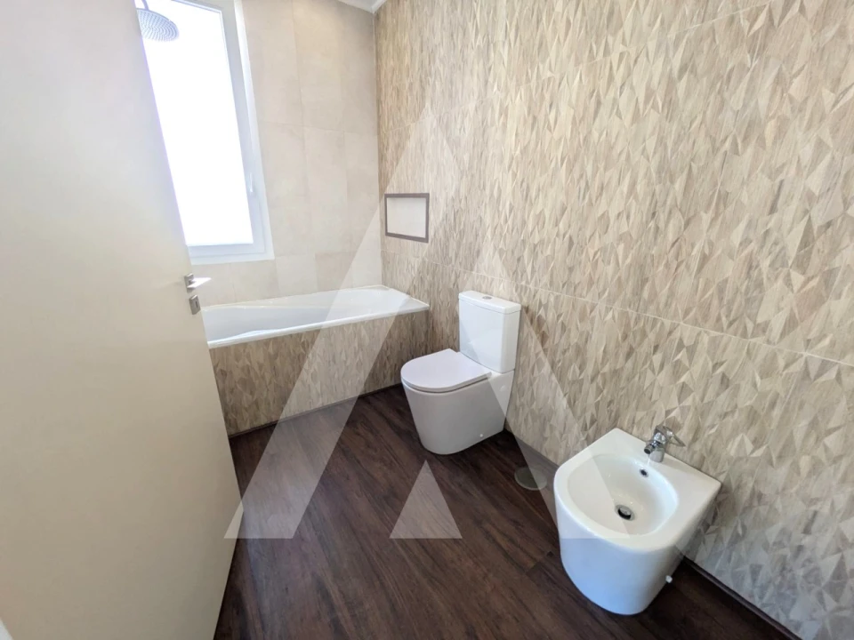 Moradia T5 para Venda em Gafanha da Encarnação Foto 24