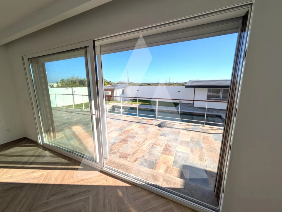 Moradia T5 para Venda em Gafanha da Encarnação Foto 28