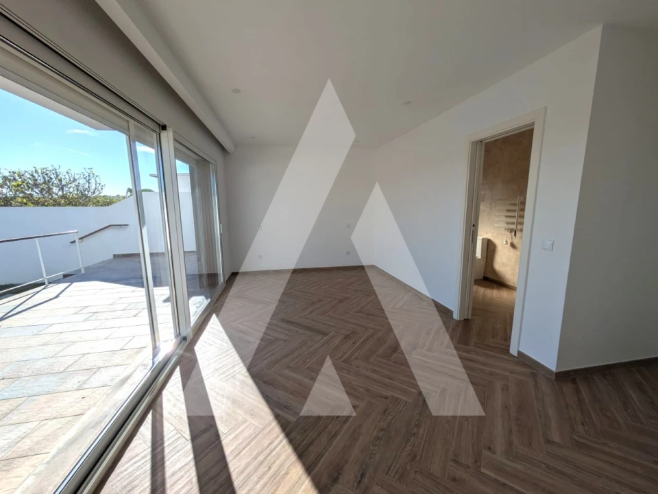 Moradia T5 para Venda em Gafanha da Encarnação Foto 29