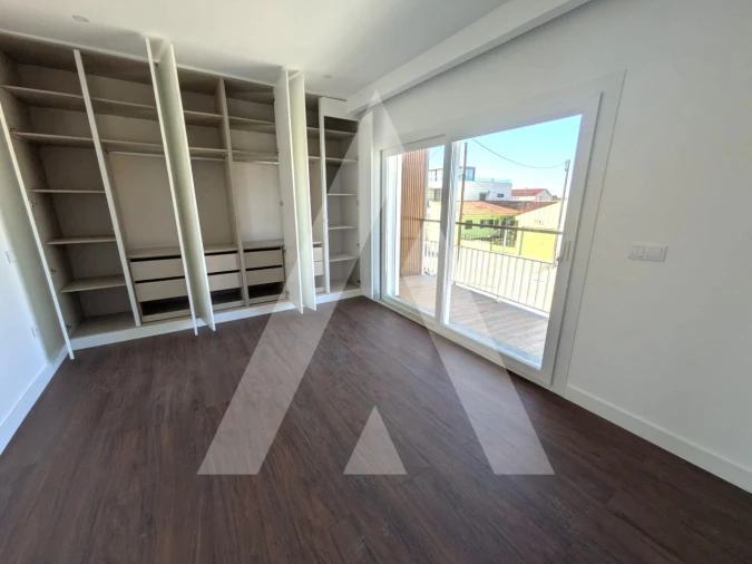 Moradia T5 para Venda em Gafanha da Encarnação Foto 13