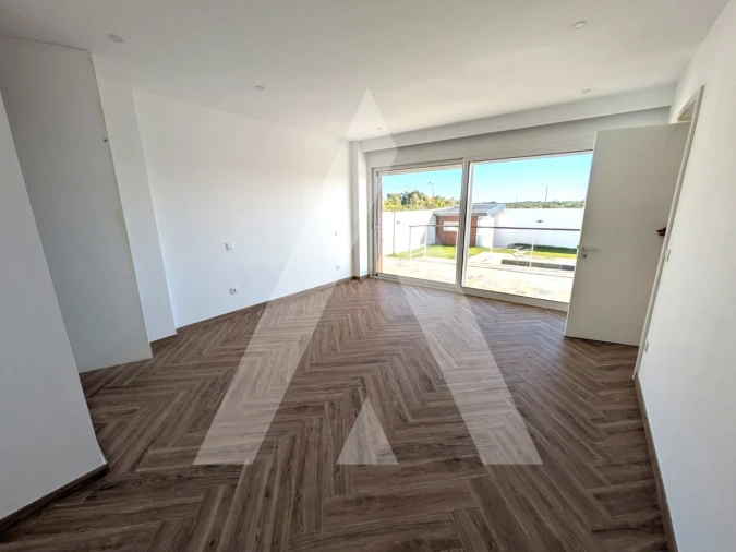 Moradia T5 para Venda em Gafanha da Encarnação Foto 17