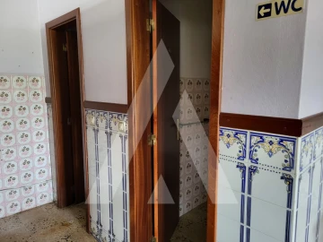 Negócio para Arrendamento em Fornos de Maceira Dão