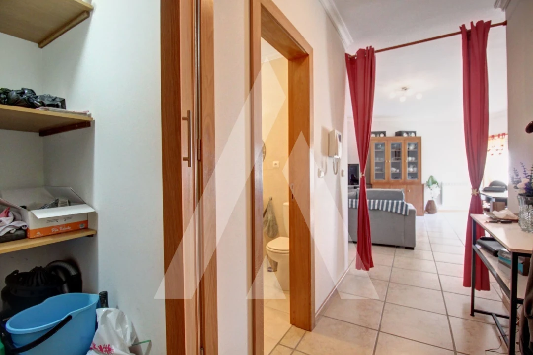 Apartamento T3 para Venda em Oiã Foto 9