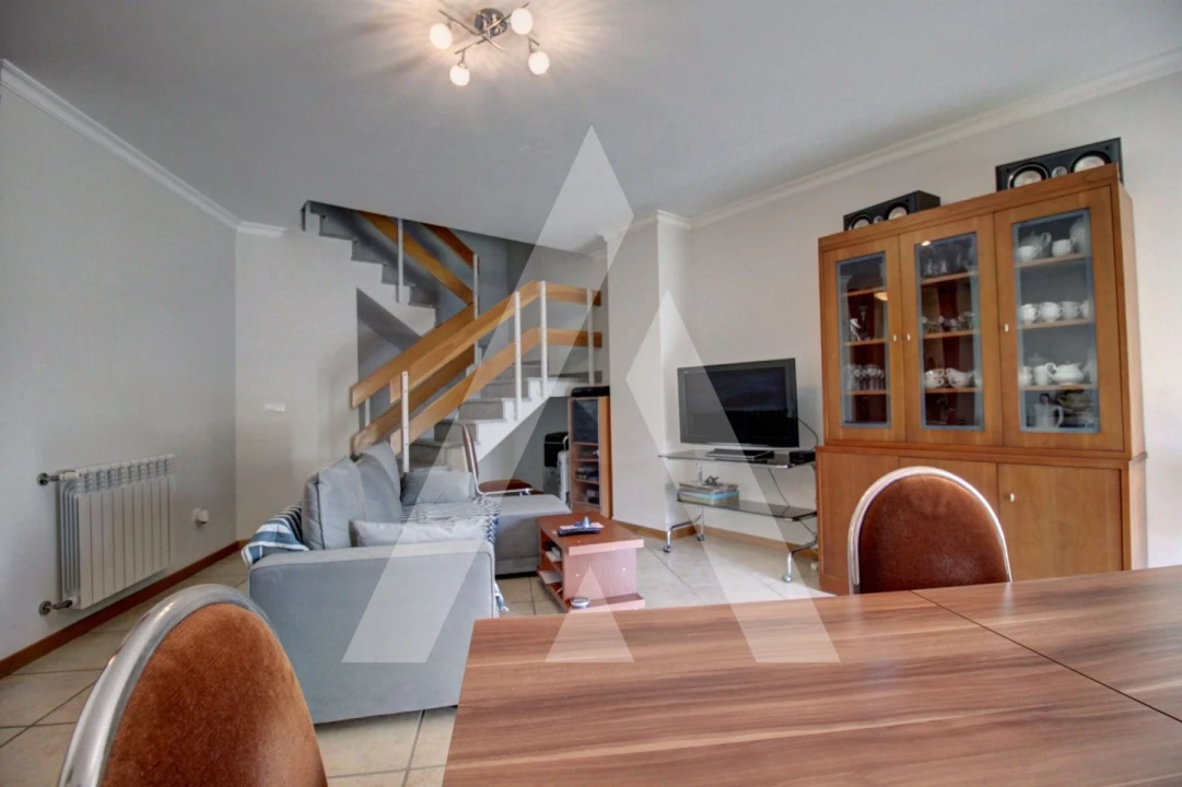 Apartamento T3 para Venda em Oiã Foto 4