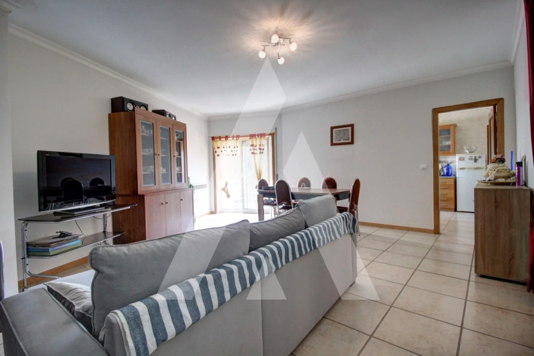 Apartamento T3 para Venda em Oiã Foto 2