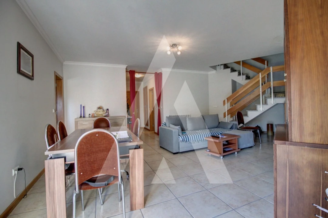 Apartamento T3 para Venda em Oiã Foto 5