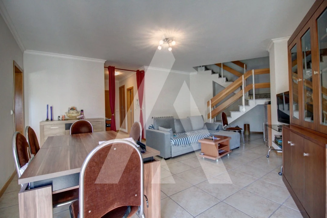 Apartamento T3 para Venda em Oiã Foto 6