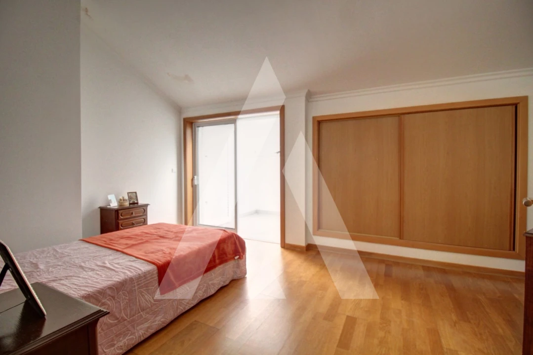 Apartamento T3 para Venda em Oiã Foto 29
