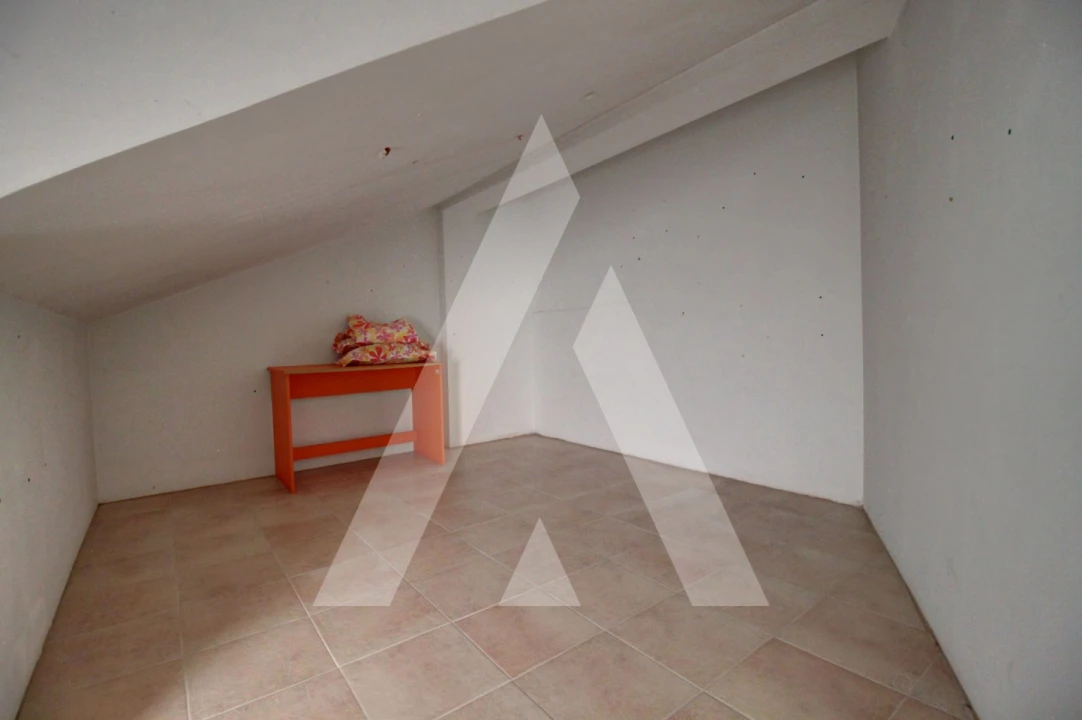 Apartamento T3 para Venda em Oiã Foto 46