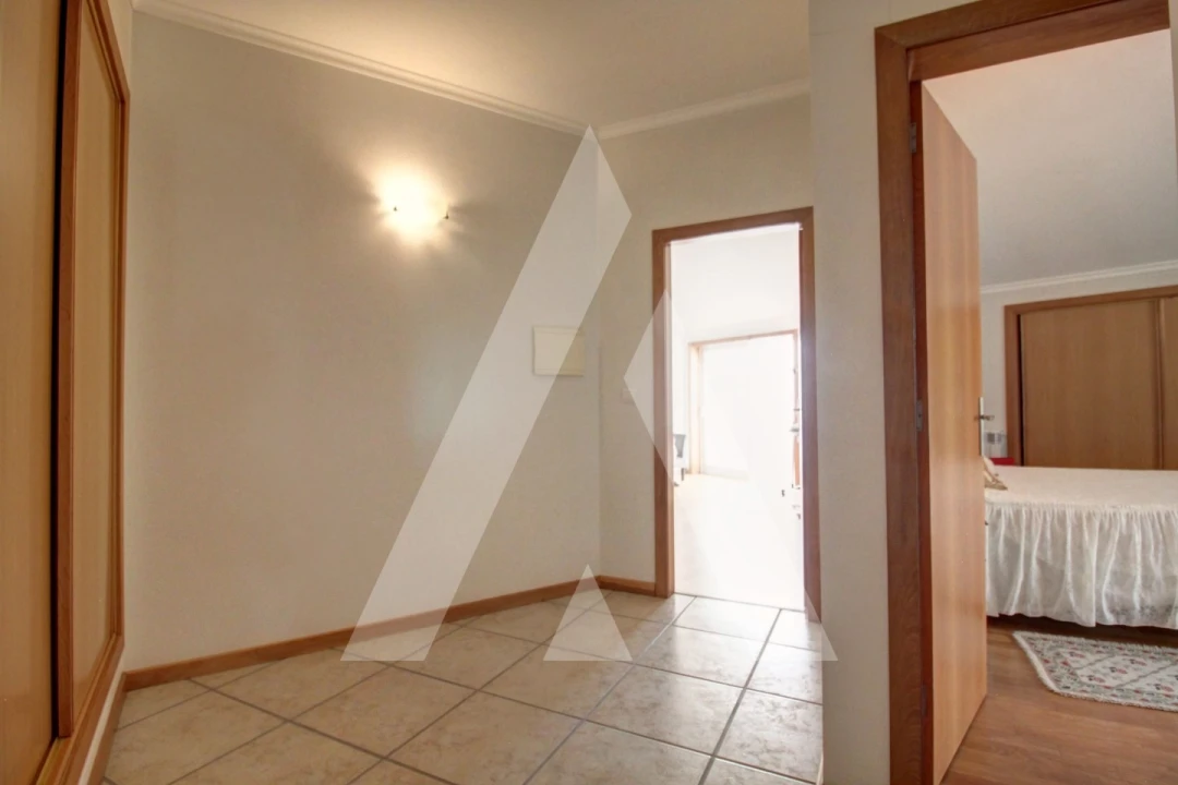 Apartamento T3 para Venda em Oiã Foto 22