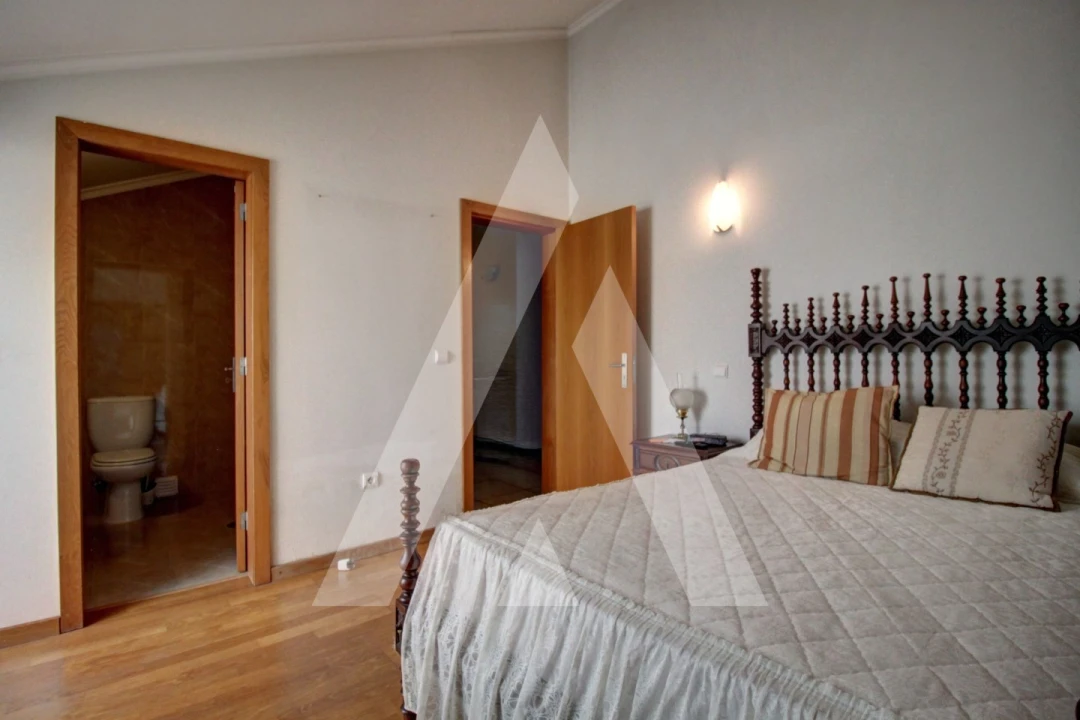 Apartamento T3 para Venda em Oiã Foto 37