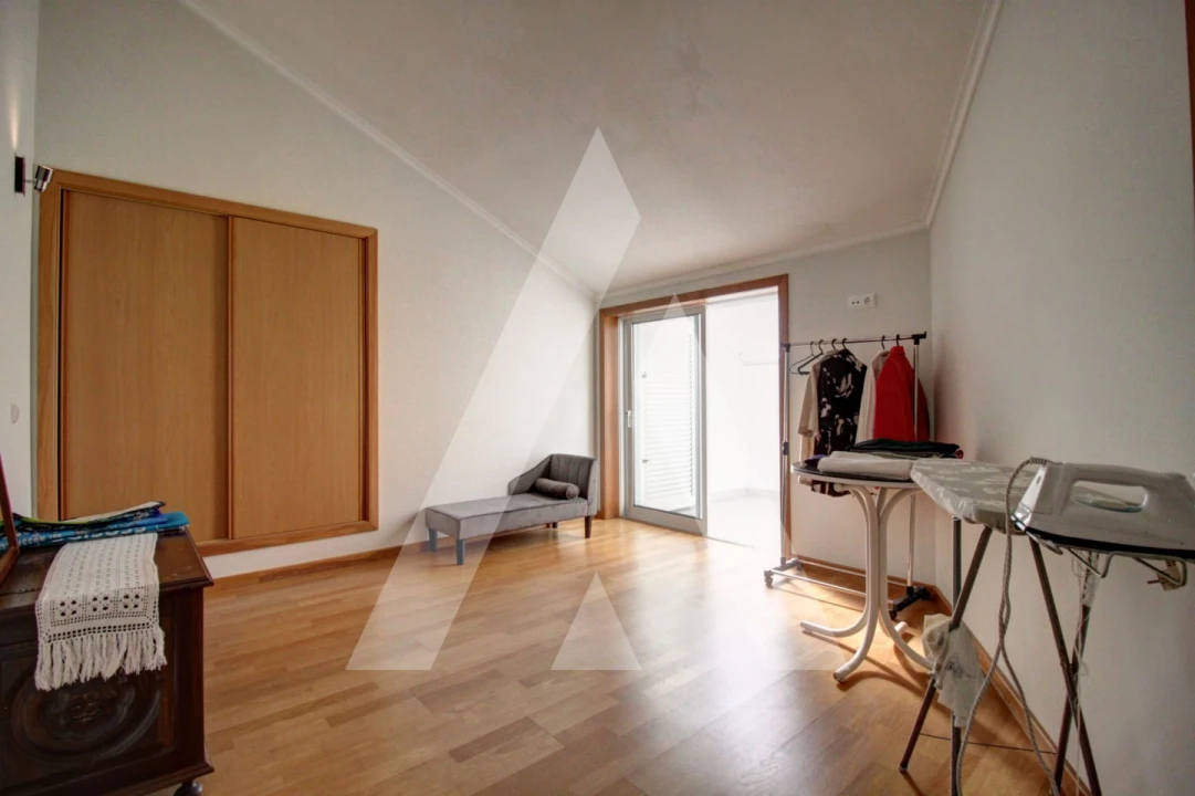Apartamento T3 para Venda em Oiã Foto 43