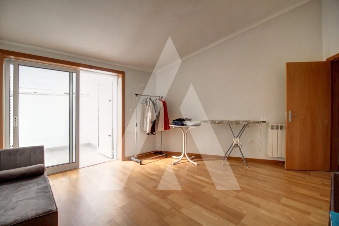 Apartamento T3 para Venda em Oiã Foto 42