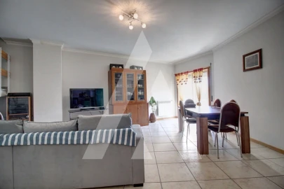 Apartamento T3 para Venda em Oiã