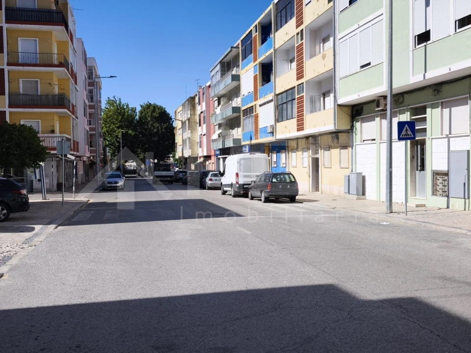 Negócio para Cedência de Quotas em Alto do Seixalinho, Santo André e Verderena Foto 24