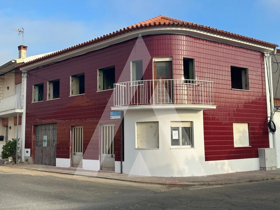 Moradia T3 para Venda em Oiã Foto 8