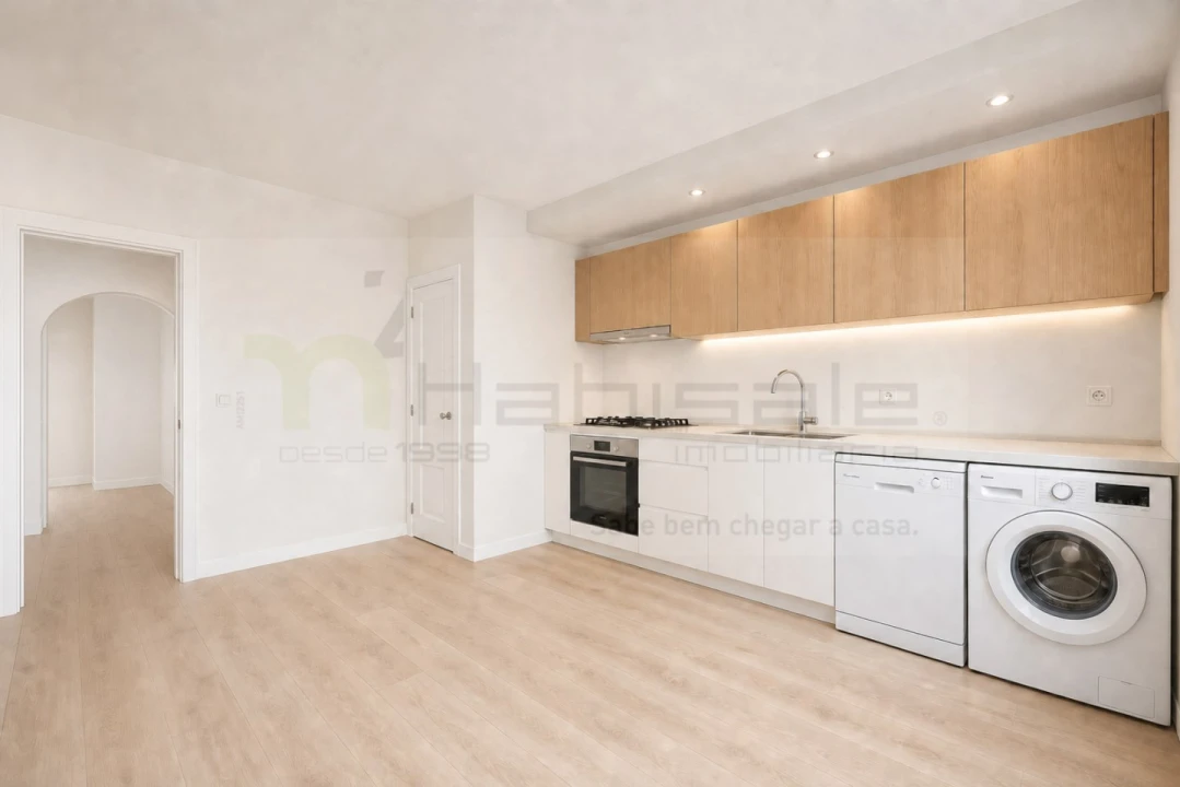 Apartamento T3 para Venda em Carcavelos e Parede Foto 1