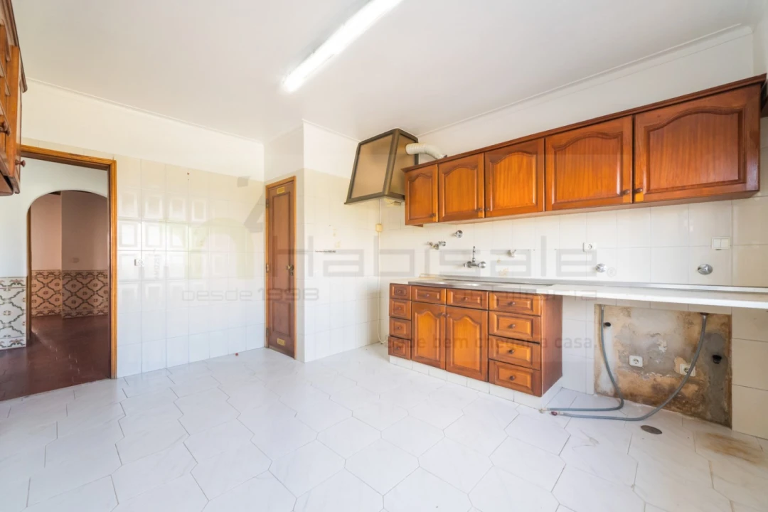 Apartamento T3 para Venda em Carcavelos e Parede Foto 2