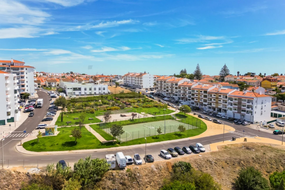 Apartamento T3 para Venda em Carcavelos e Parede Foto 7
