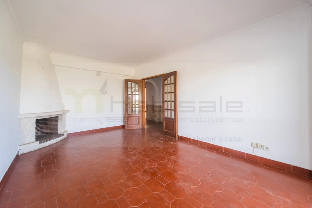 Apartamento T3 para Venda em Carcavelos e Parede Foto 13