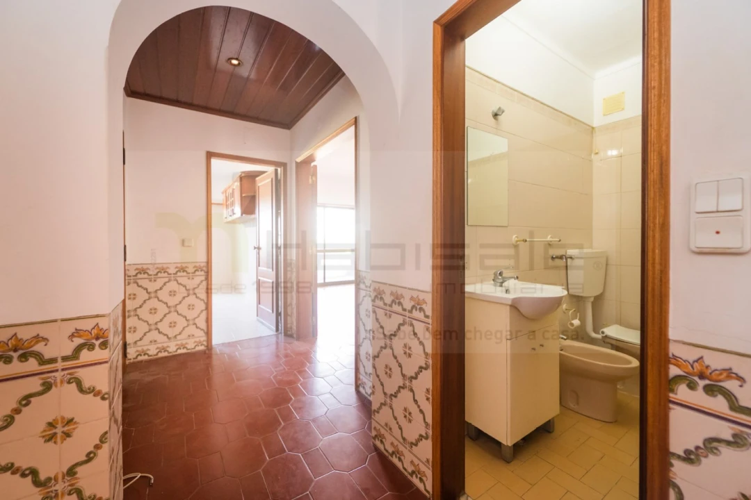 Apartamento T3 para Venda em Carcavelos e Parede Foto 14