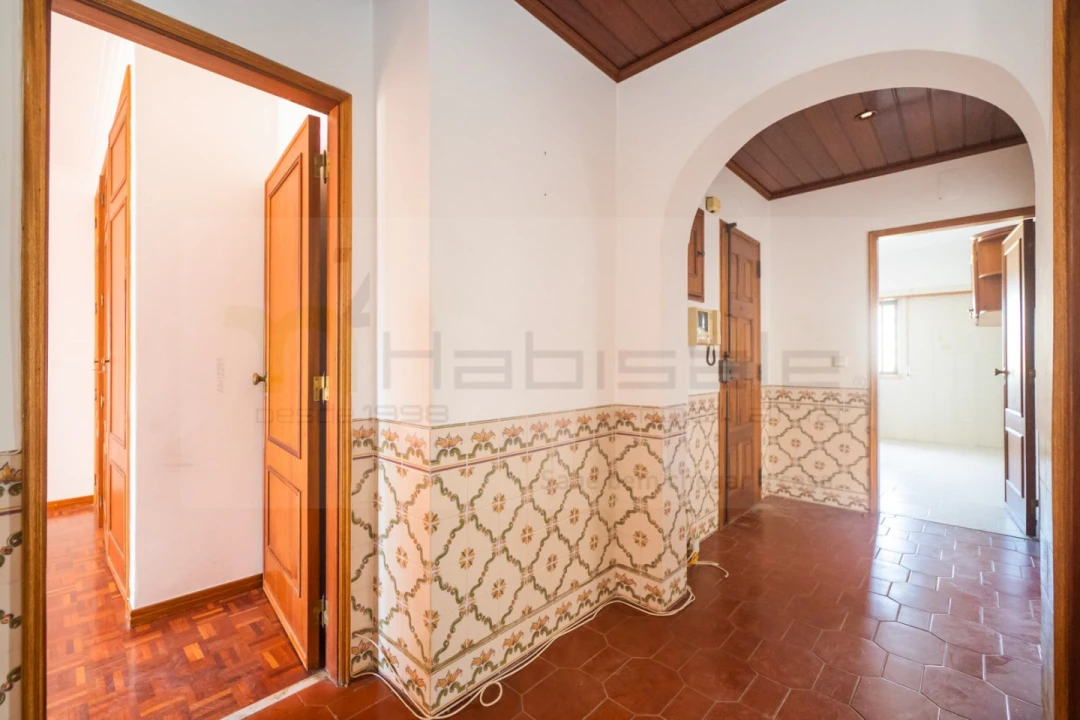 Apartamento T3 para Venda em Carcavelos e Parede Foto 18
