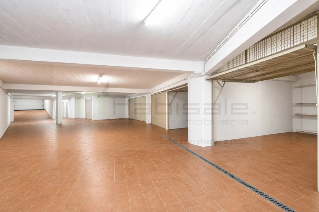 Apartamento T3 para Venda em Carcavelos e Parede Foto 28