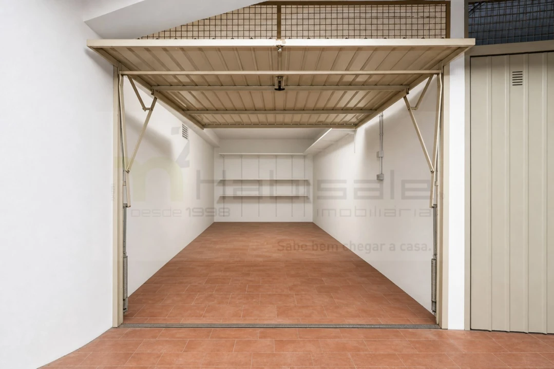 Apartamento T3 para Venda em Carcavelos e Parede Foto 29