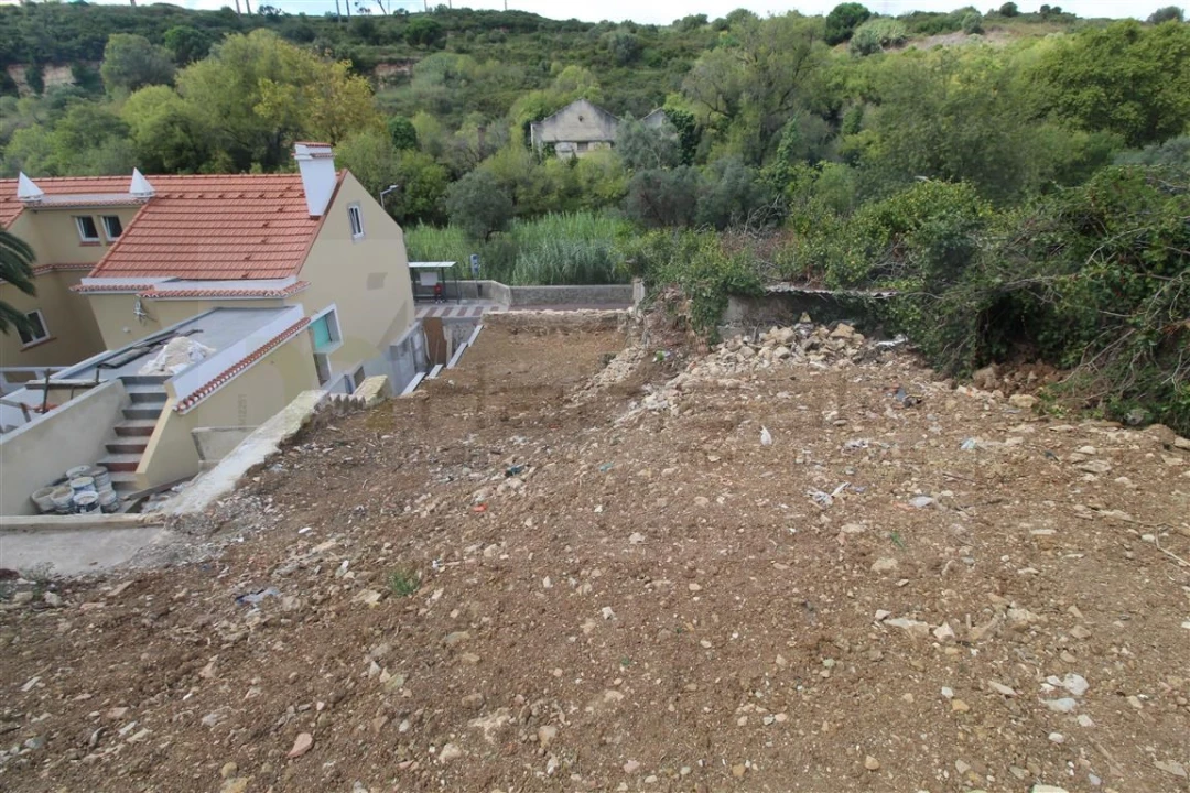 Terreno para Venda em Queluz e Belas Foto 2
