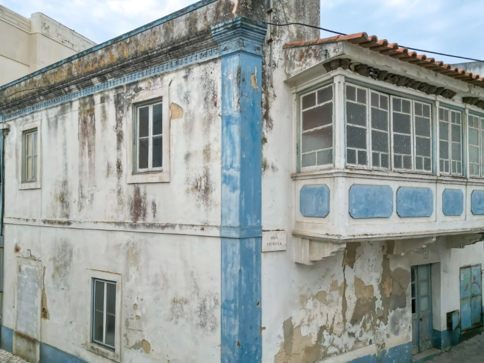 Prédio para Venda em Valado dos Frades Foto 19
