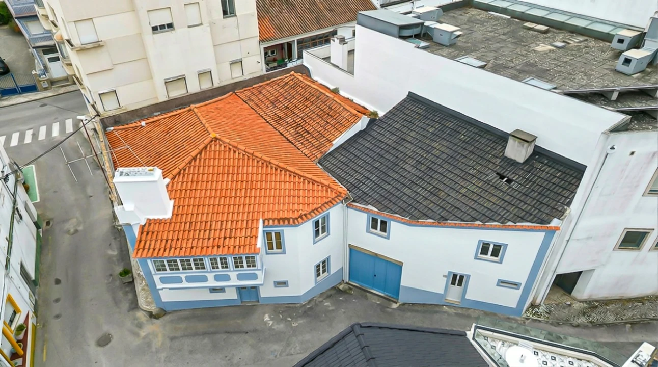 Prédio para Venda em Valado dos Frades Foto 6