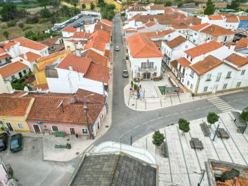 Prédio para Venda em Valado dos Frades