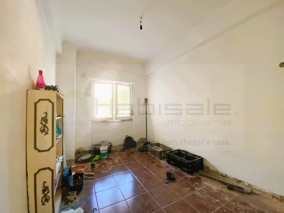 Apartamento T1 para Venda em Venteira Foto 6