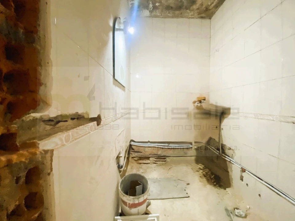 Apartamento T1 para Venda em Venteira Foto 12