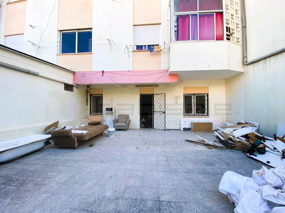 Apartamento T1 para Venda em Venteira Foto 15