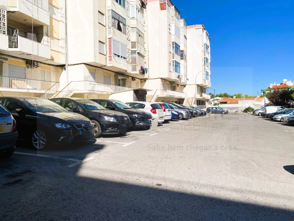 Apartamento T1 para Venda em Venteira Foto 20