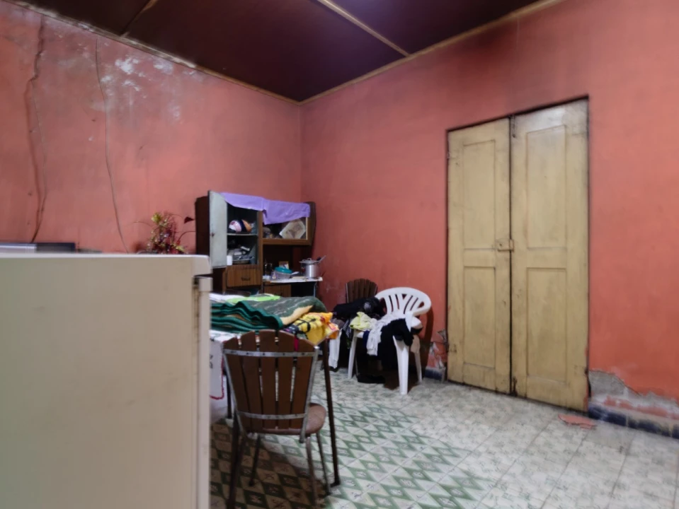 Moradia T2 para Venda em Ouca Foto 5