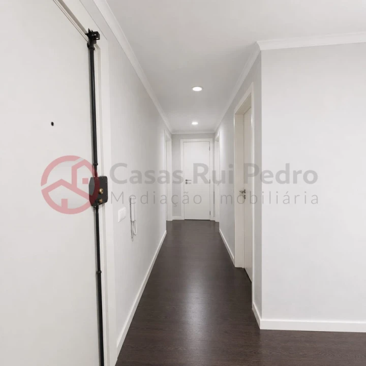 Apartamento T3 para Venda em Amora Foto 6