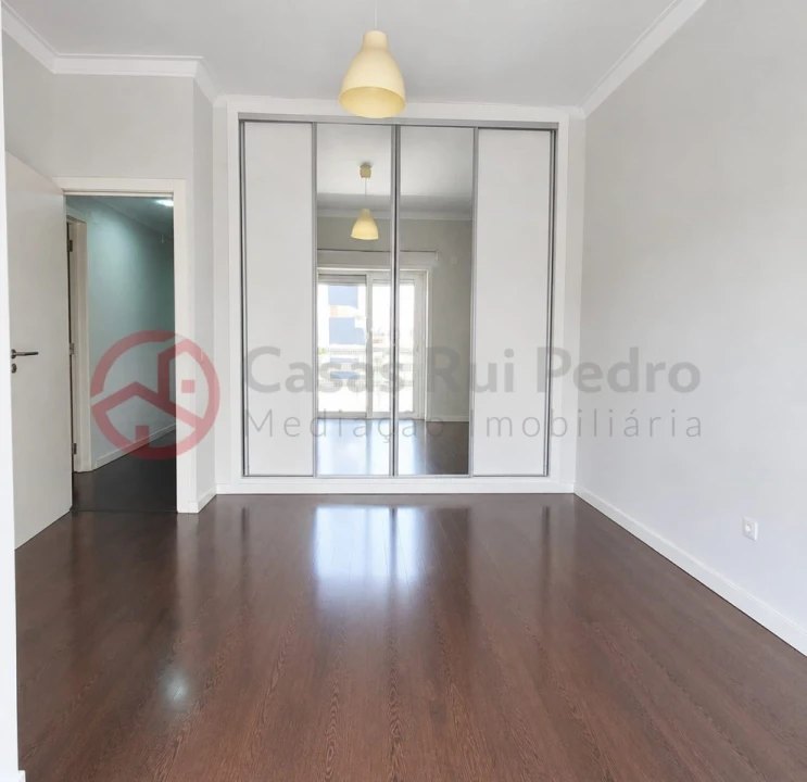 Apartamento T3 para Venda em Amora Foto 30