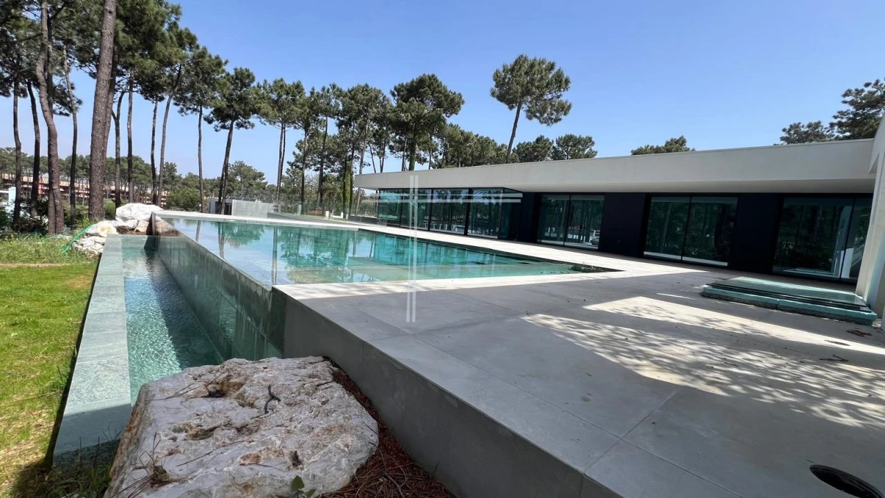 Moradia T6 para Venda em Charneca de Caparica e Sobreda Foto 9