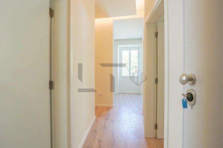 Apartamento T2 para Venda em São Domingos de Benfica Foto 6