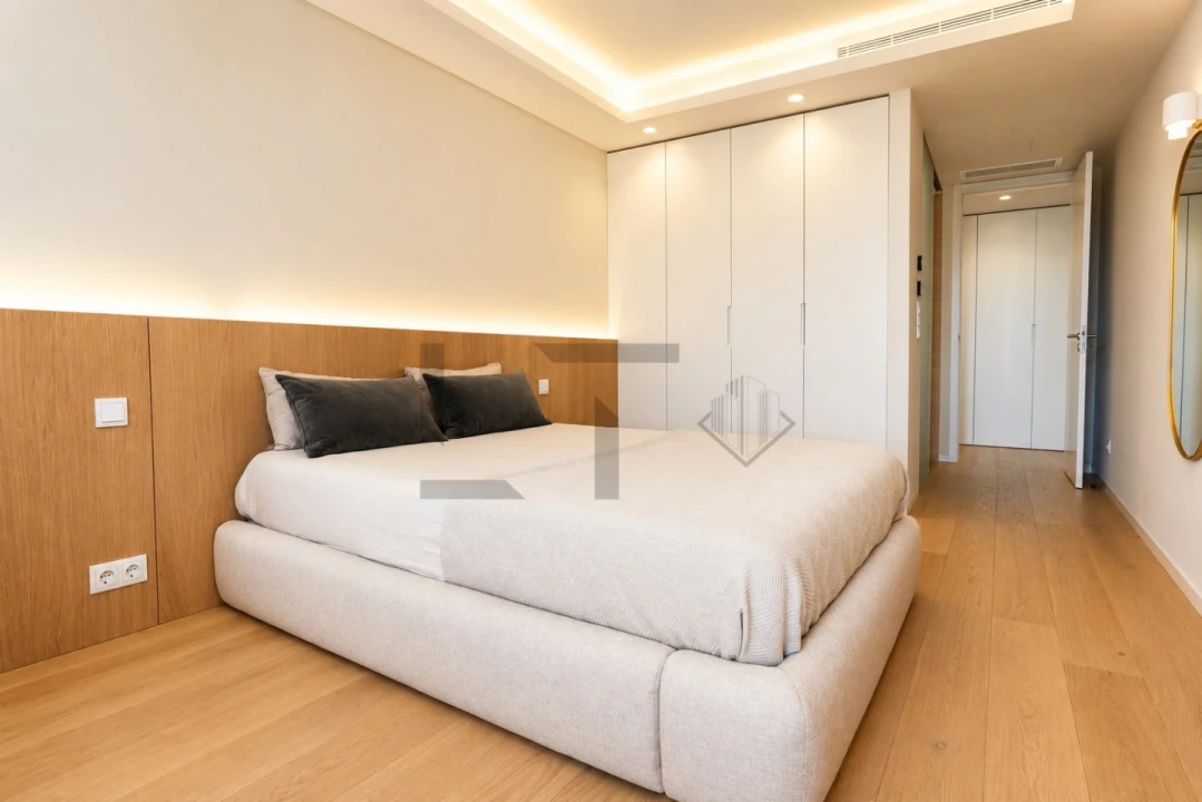 Apartamento T3 para Venda em Santo António Foto 28