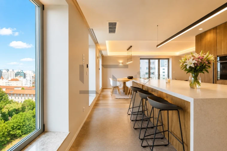 Apartamento T3 para Venda em Santo António Foto 11