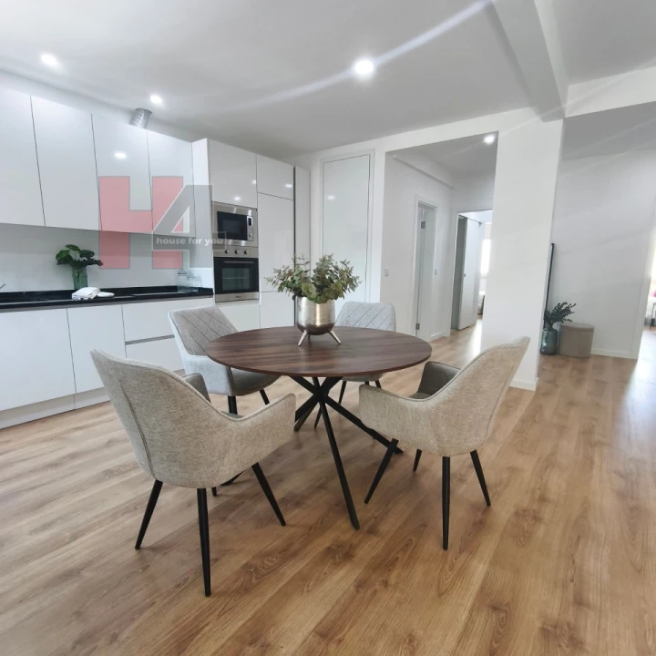 Apartamento T3 para Venda em Benfica Foto 6