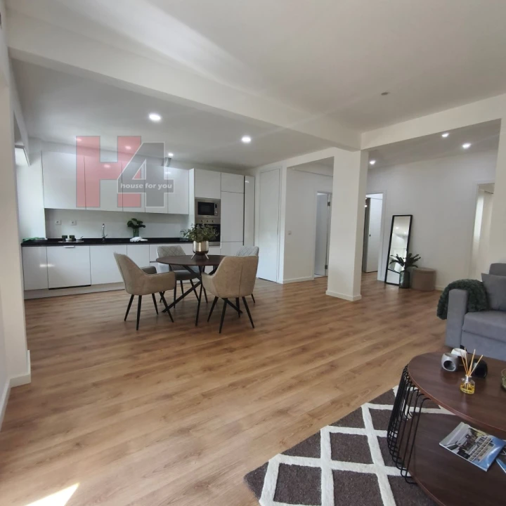 Apartamento T3 para Venda em Benfica Foto 7