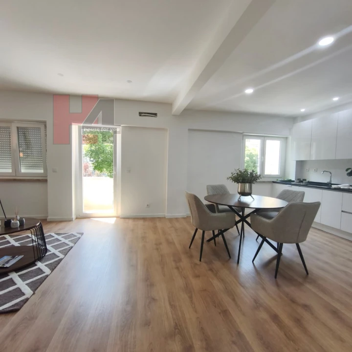 Apartamento T3 para Venda em Benfica Foto 30