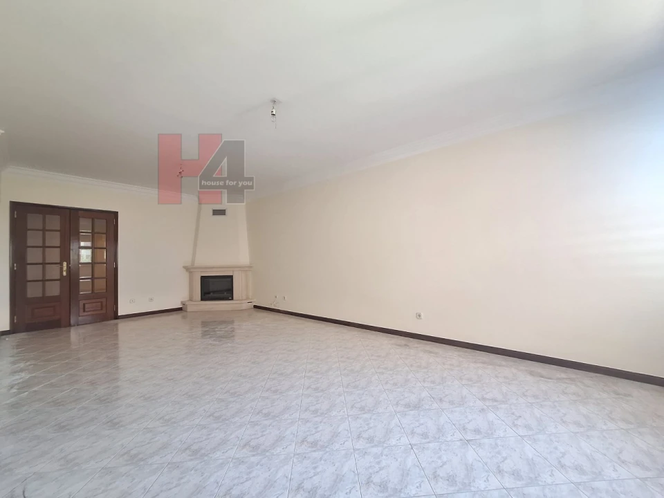 Apartamento T2 para Venda em Algueirão-Mem Martins Foto 7