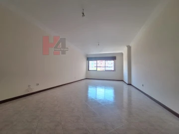 Apartamento T2 para Venda em Algueirão-Mem Martins