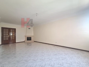 Apartamento T2 para Venda em Algueirão-Mem Martins